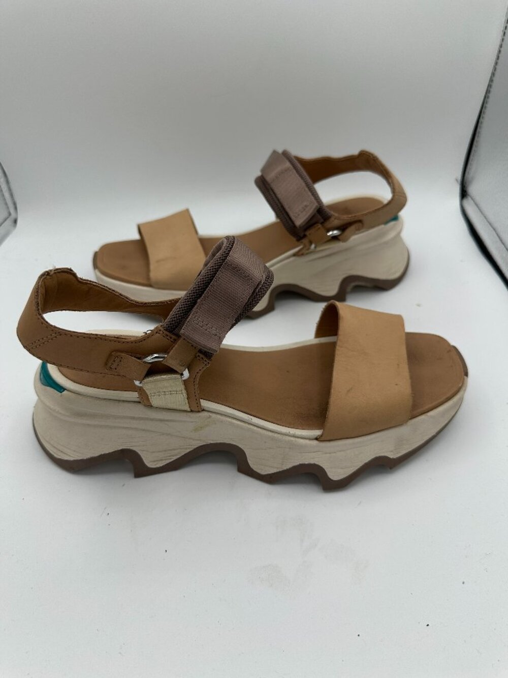 Sorel Kinetic Impact Y-Strap High Sandals Tan Women's 9